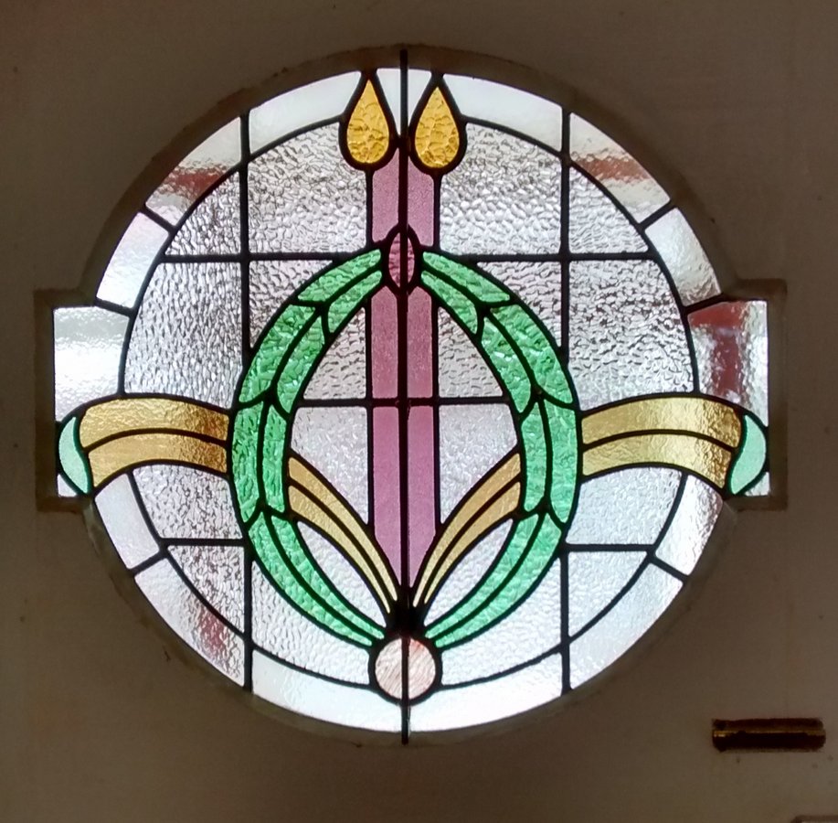 stained glass gallery, round, circular stained glass panels